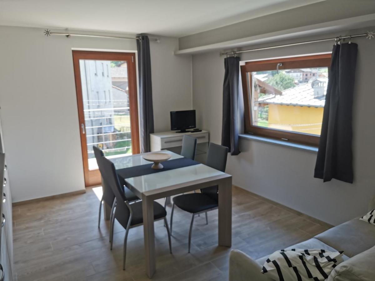 La Maison D' Amelie Fenis Extérieur photo
