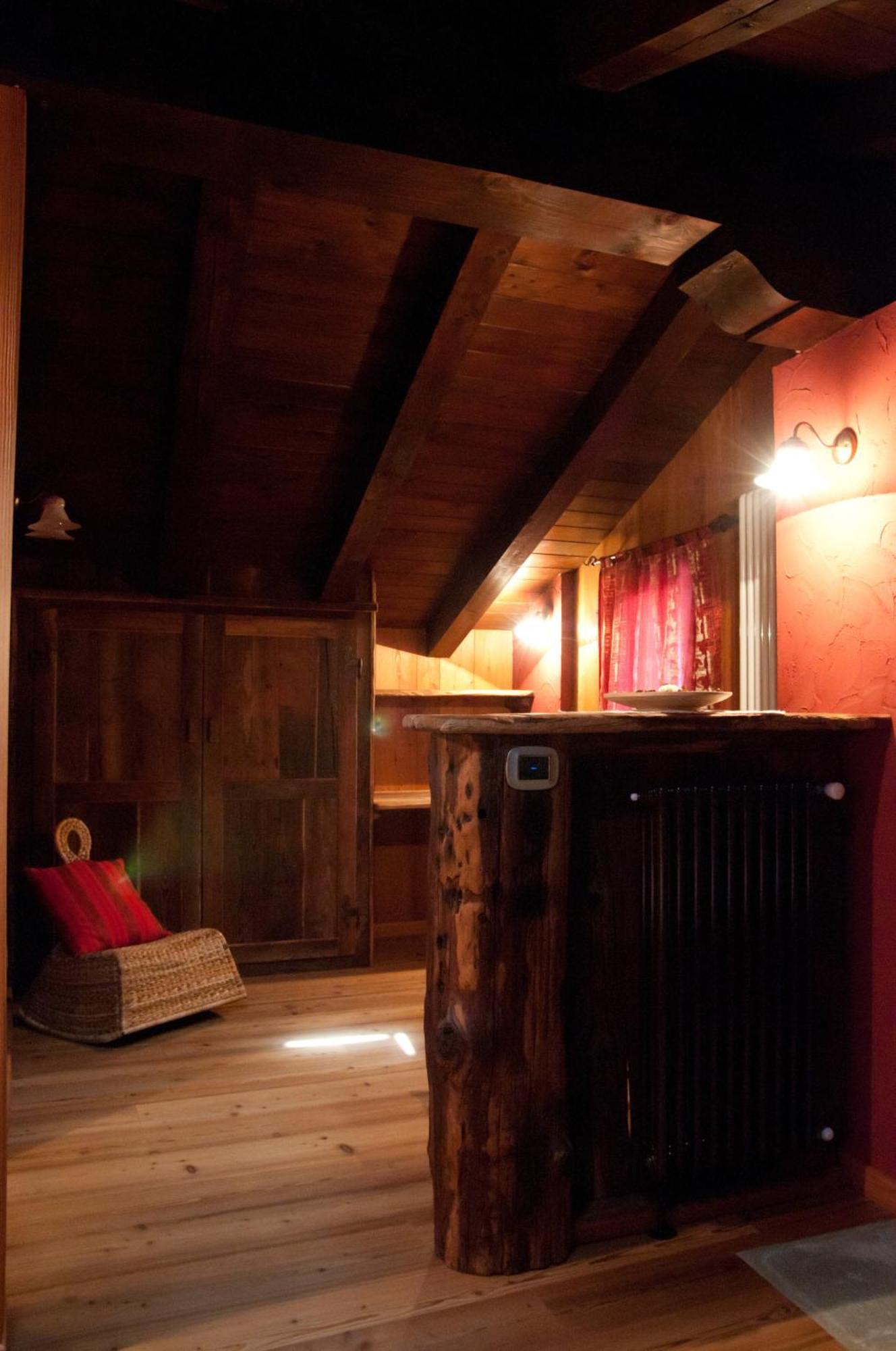 La Maison D' Amelie Fenis Extérieur photo
