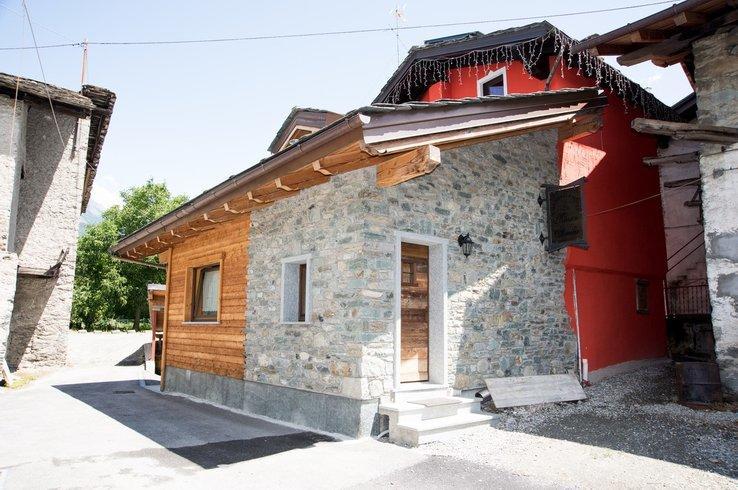 La Maison D' Amelie Fenis Extérieur photo