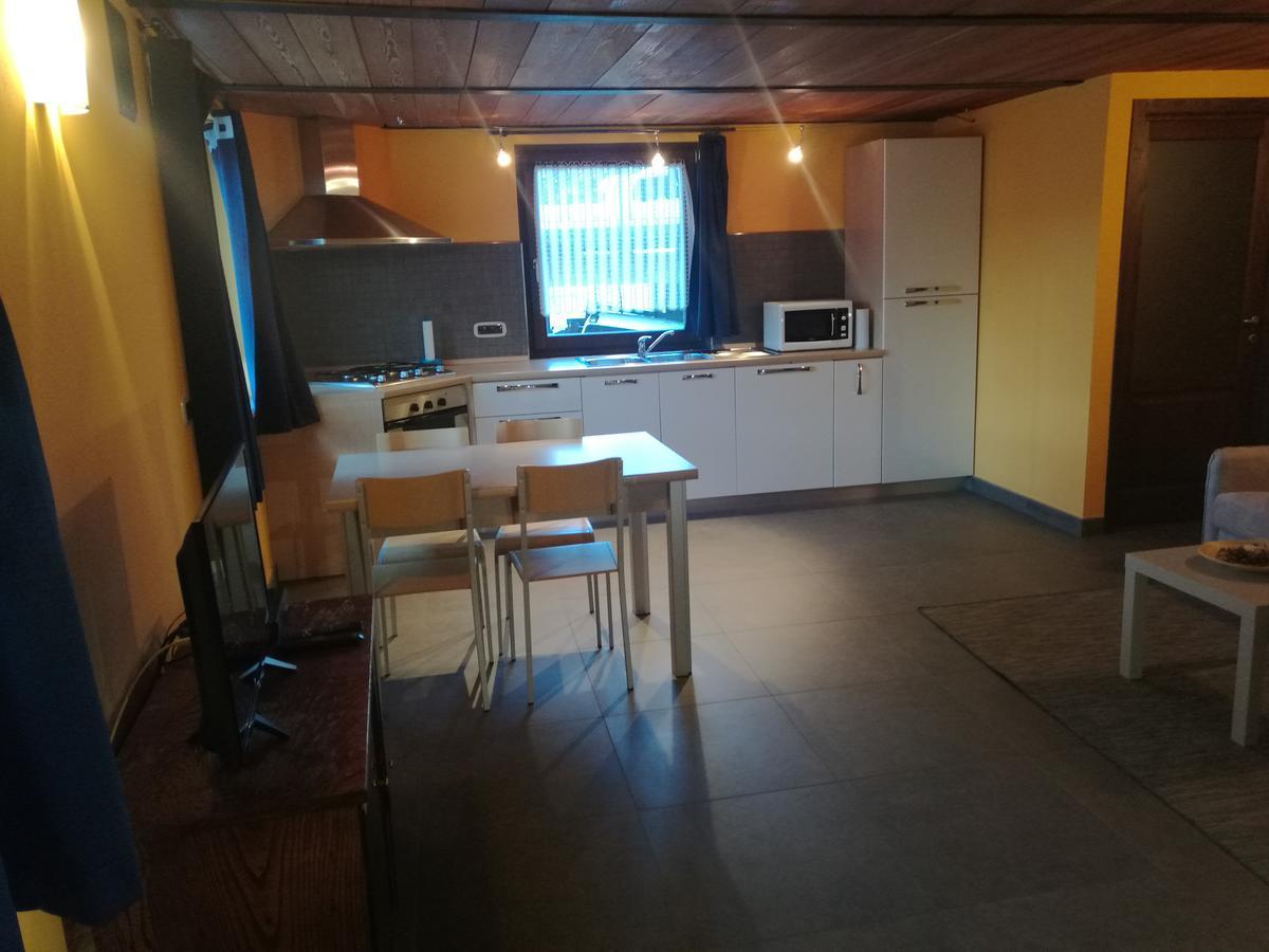 La Maison D' Amelie Fenis Extérieur photo