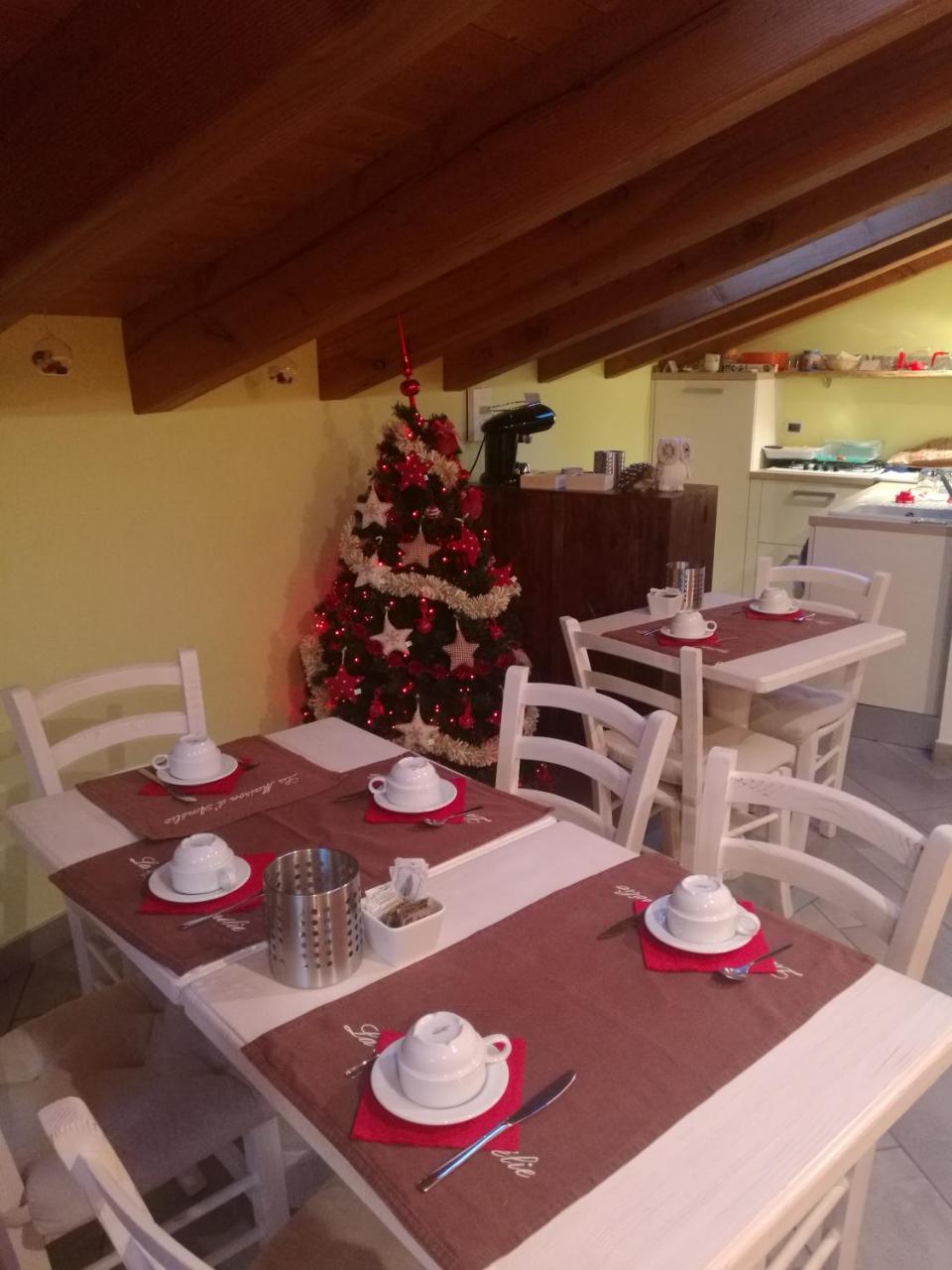 La Maison D' Amelie Fenis Extérieur photo